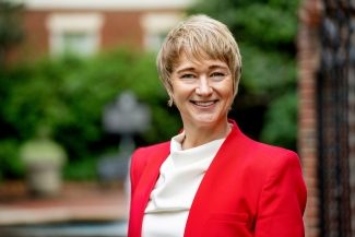 photo of woman outdoors, day