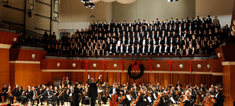 photo of choir and orchestra in concert