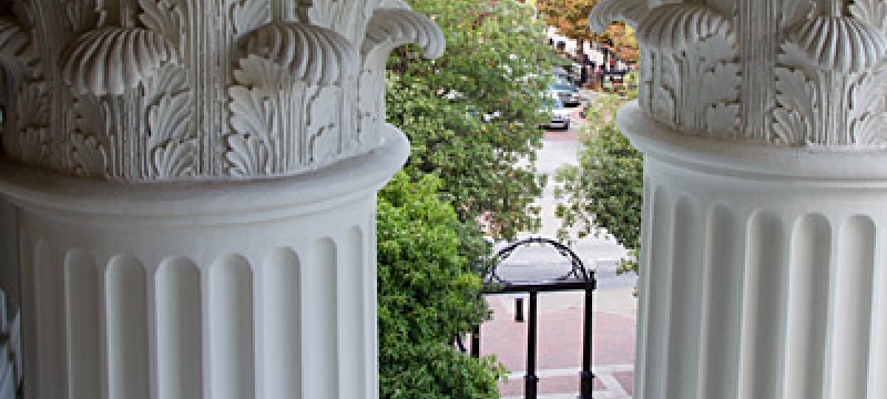 UGA arch, with capitals and fall foliage 