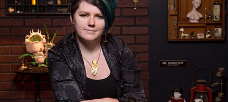 woman with art, photo