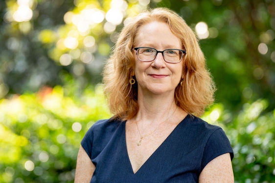 photo of woman outdoors, day