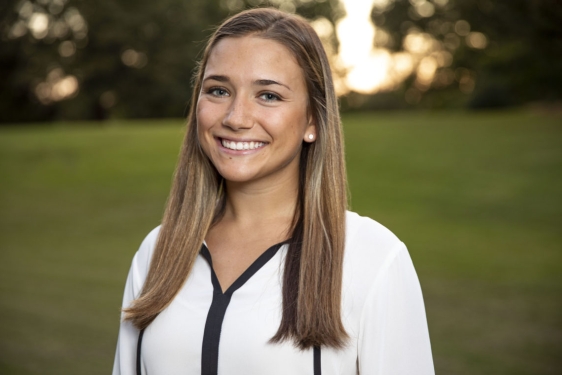 photo of woman outdoors, day